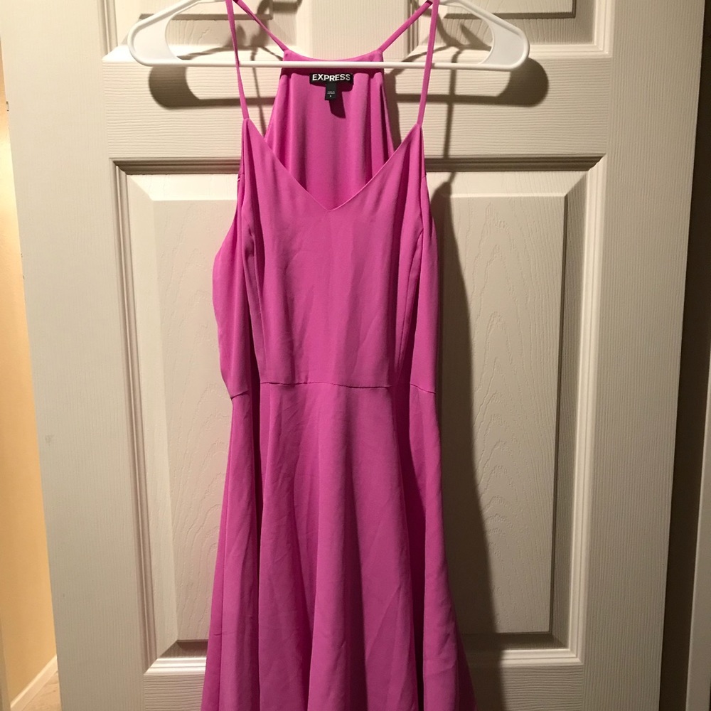 Express Dress - Picture 4 of 7